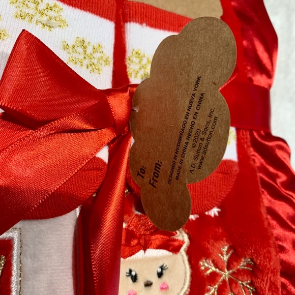 1st Christmas 2 pc Set Blanket and booties - Picture 3 of 4